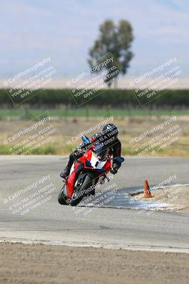 media/May-25-2025-Lets Ride (Sun) [[0ff033e448]]/B Group/1120am (Grapevine)/